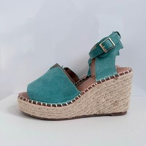 NWOT Espadrille Wedge Sandals Faux Suede Teal